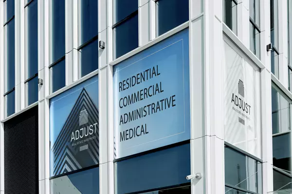 adjust headoffice